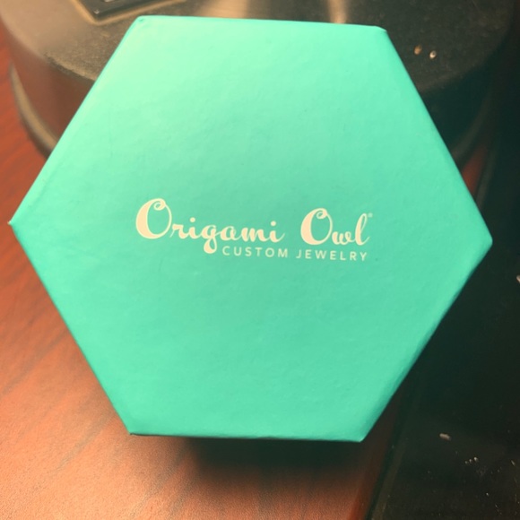 Origami Owl living locket face - Picture 4 of 5